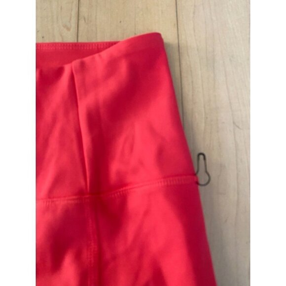 GIRLFRIEND Collective BNWOT Womens Hi Rise Bike Shorts Sz Xsmall in Geranium - Picture 3 of 6